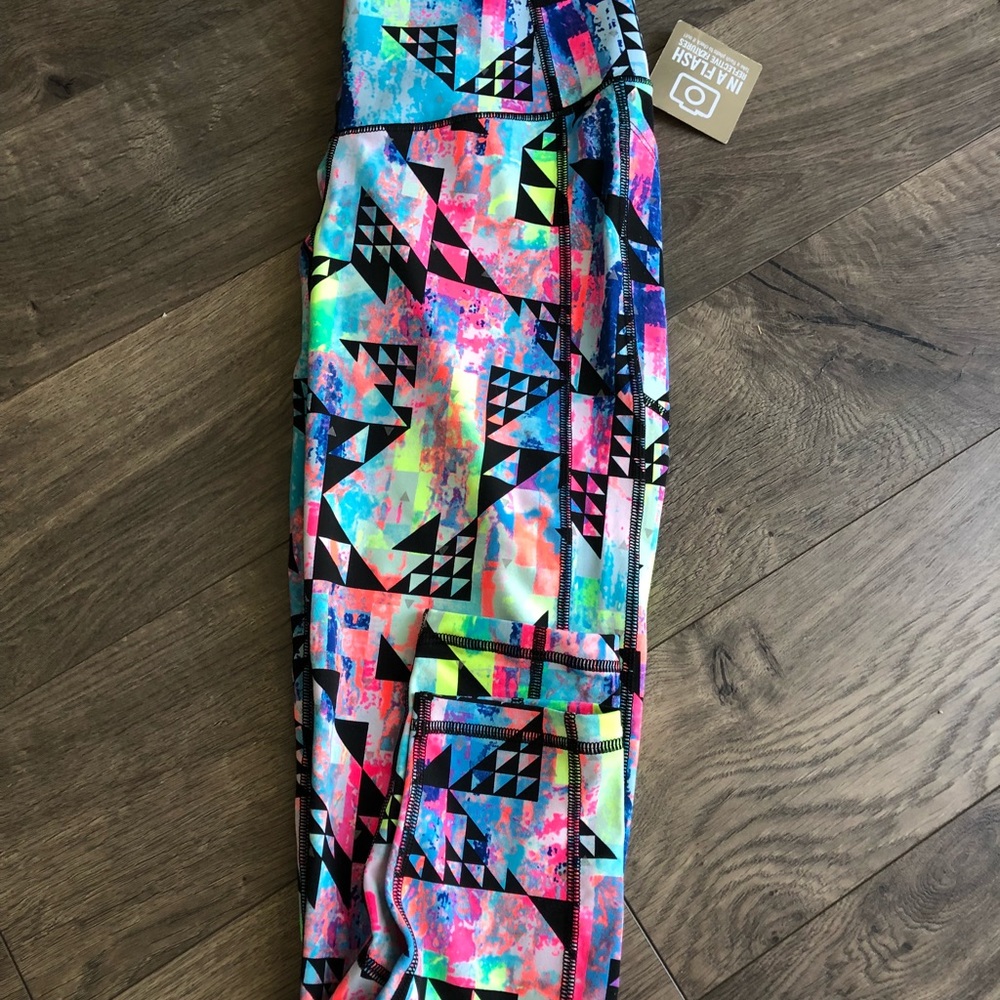 NWT VSX New Victoria’s Secret Sport sz M